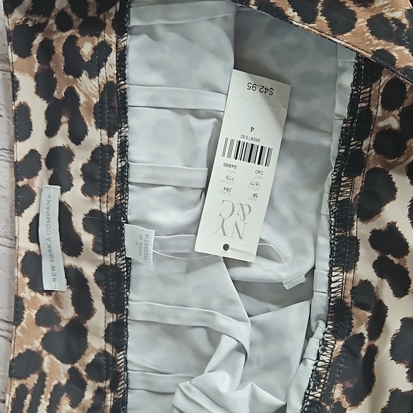New York Leopard Print Mini Skirt Size 4 NWT - Picture 4 of 7